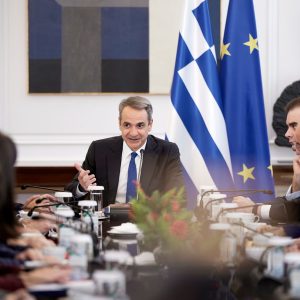 Μητσοτάκης: Ρύθμιση 120 δόσεων και επιδοτήσεις στα καύσιμα