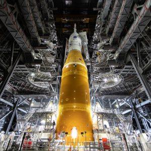 NASA: Αναβάλλει την αποστολή στη Σελήνη για την επισκευή πυραύλου