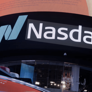 Wall Street: Η Nasdaq αναφέρει διακοπή λειτουργίας του δικτύου