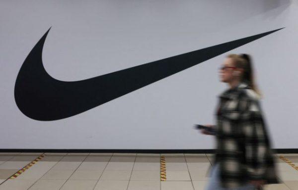 Nike: Διαφημιστική επίθεση εν μέσω πτώσης κερδών