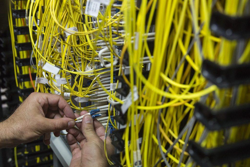 Gigabit Voucher: Πώς θα προλάβετε την επιδότηση 200 ευρώ για οπτική ίνα