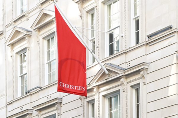 Christie’s: Από τους πίνακες στις Birkin – Η νέα στρατηγική επιβίωσης των μεγάλων οίκων