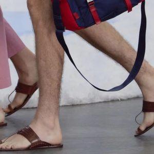 Prada: Γιατί αγαπά τελικά τα προϊόντα της Ινδίας;