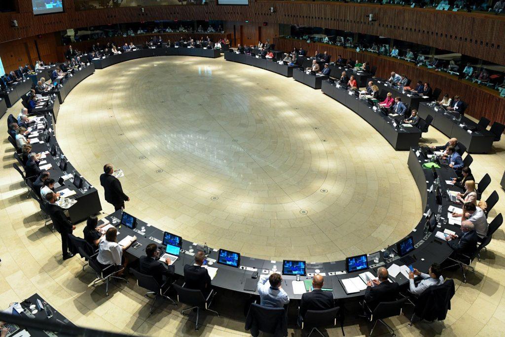 Συμβούλιο Υπουργών Ενέργειας: Κανονισμός για έργα 81,4 δισ. ευρώ – Η παρουσία του Ρούτε