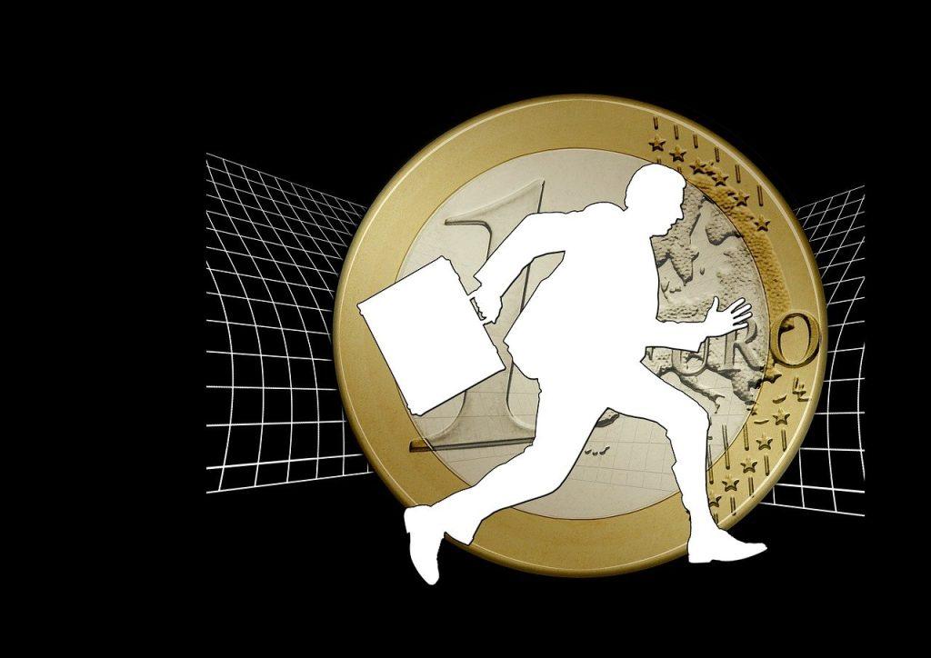 Φοροδιαφυγή: AI και ψηφιακούς ελέγχους επιστρατεύει η ΑΑΔΕ