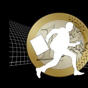 Φοροδιαφυγή: AI και ψηφιακούς ελέγχους επιστρατεύει η ΑΑΔΕ