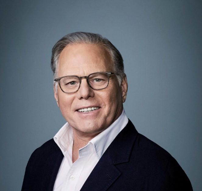 Warner Bros: Ποιος είναι ο CEO που θα γίνει εκατομμυριούχος λόγω… Netflix