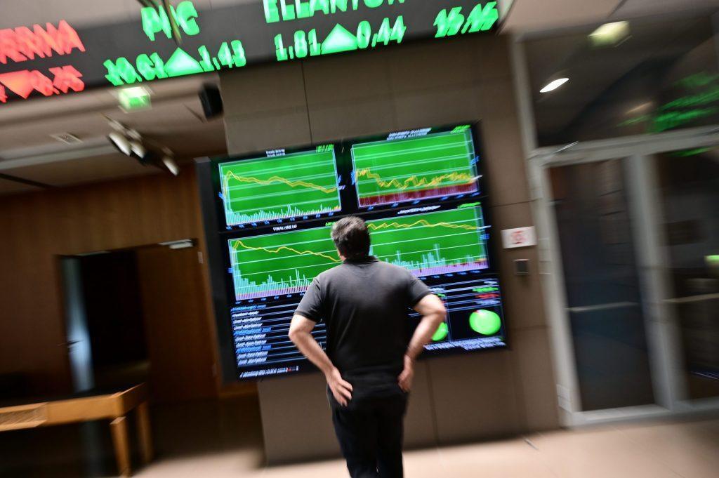 Χρηματιστήριο Αθηνών: Συγκρατούν και πάλι οι πωλητές την αγορά