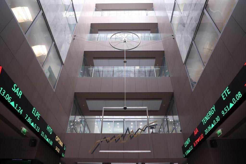 Χρηματιστήριο Αθηνών: Δέχεται ισχυρές τραπεζικές πιέσεις