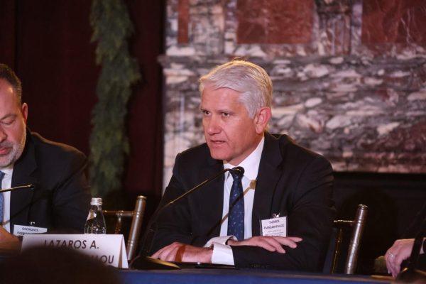 Λάζαρος Παπαγαρυφάλλου (Alpha Bank): Πρότυπο ευρωπαϊκής συνεργασίας η συμμαχία με UniCredit