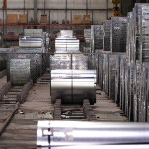 Βρετανία: Σφίγγει τον κλοιό στις εισαγωγές χάλυβα χωρίς δασμούς