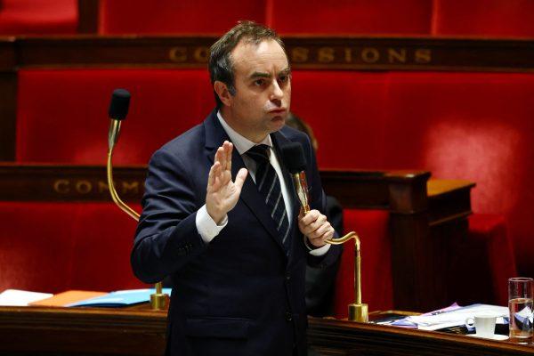 Γαλλία: Η κυβέρνηση επιβιώνει ψηφισμάτων μομφής για τη συμφωνία Mercosur