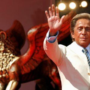 Valentino: Ο τελευταίος αυτοκράτορας της μόδας