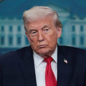 Τραμπ: Εμφανίστηκε βέβαιος ότι δεν θα επηρεάσουν την εμπορική συμφωνία οι δασμοί του