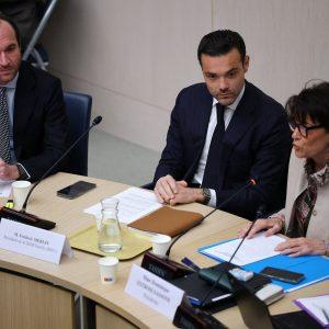 Shein: Θα σώσει ή θα καταστρέψει τελικά το γαλλικό εμπόριο;