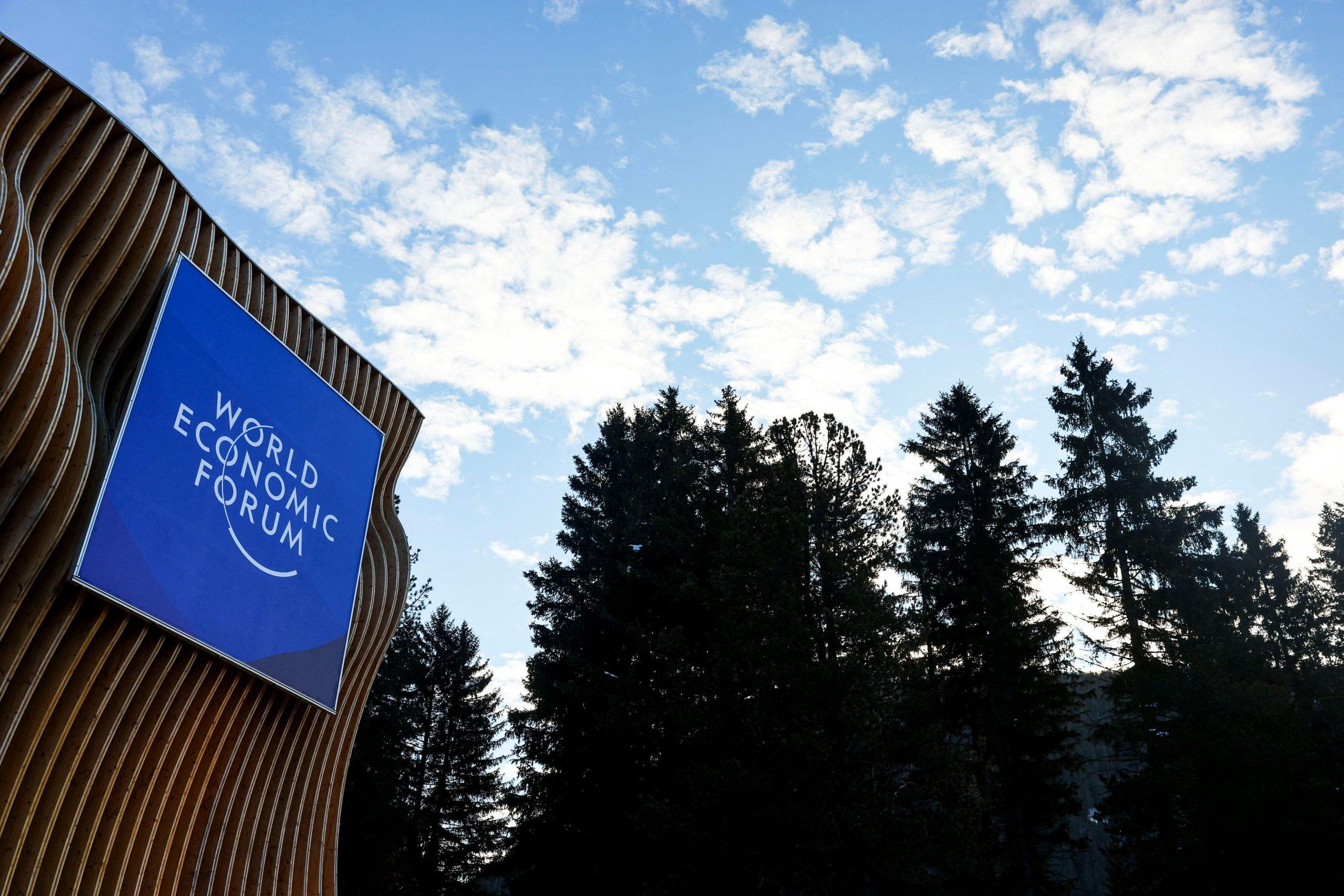 Νταβός: Από τα ρομπότ του Μασκ στις δηλώσεις Τραμπ