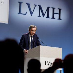 LVMH: Η μετοχή-βαρόμετρο της πολυτέλειας σε ελεύθερη πτώση