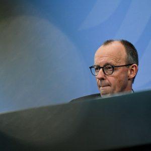 Ουκρανία: Αποκλείεται η ένταξή της στην ΕΕ την 1η Ιανουαρίου του 2027, είπε ο Μερτς