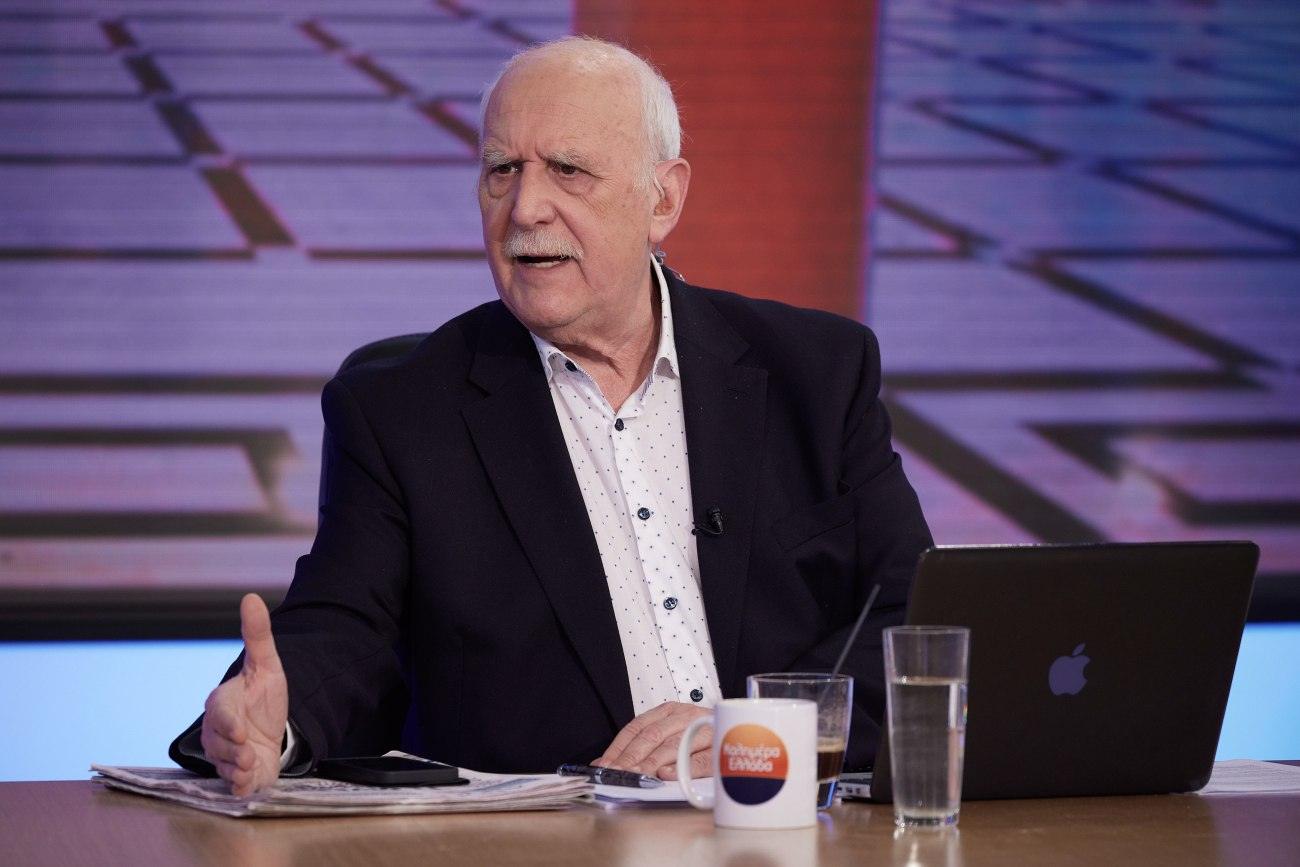 Γιώργος Παπαδάκης: Σε ηλικία 75 ετών πέθανε ο δημοσιογράφος που μεγάλωσε γενιές τηλεθεατών