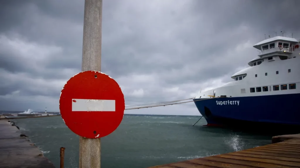 Κακοκαιρία: Απαγορευτικό απόπλου στα λιμάνια