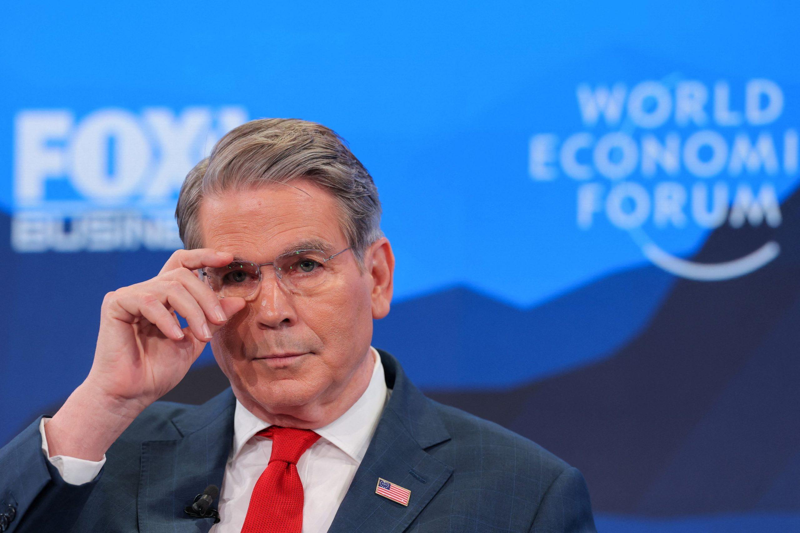 Μπέσεντ: Ασήμαντη η πώληση αμερικανικών ομολόγων από τη Δανία – Τι είπε για τη Γροιλανδία