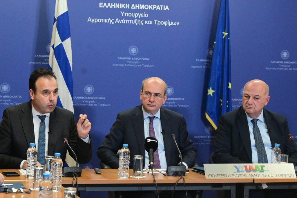 Αγρότες: «Ύστατη» προσπάθεια κατευνασμού των μπλόκων – Τα 5+1 μέτρα