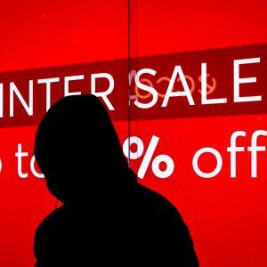 Εκπτώσεις: Τρίτη και φαρμακερή για το εμπόριο;