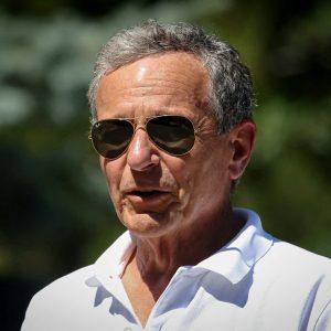 Disney: Ο Μπομπ Άιγκερ ετοιμάζει την αποχώρησή του από τη θέση του CEO