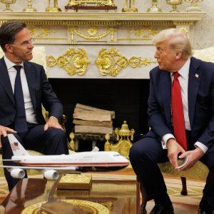 ΝΑΤΟ: Η σιωπή της Συμμαχίας για τη Γροιλανδία προκαλεί ανησυχία