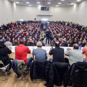 Αγρότες: Διάλογος με τα τρακτέρ στους δρόμους