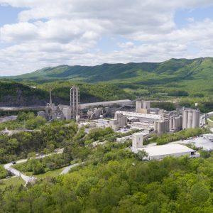 TITAN: Ομολογιακό 350 εκατ. με επιτόκιο 3,5% και υπερκάλυψη 9 φορές