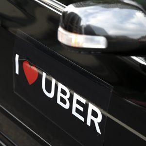 Uber: Ολλανδικό δικαστήριο αποφασίζει ότι οι οδηγοί της μπορούν να θεωρηθούν αυτοαπασχολούμενοι