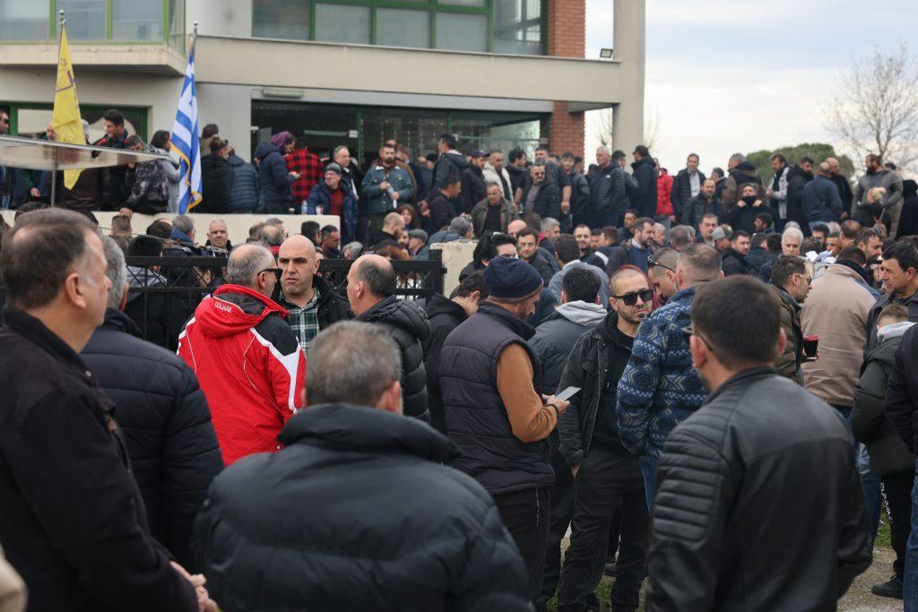 Αγρότες: Ώρα αποφάσεων – Σε εξέλιξη η πανελλαδική σύσκεψη