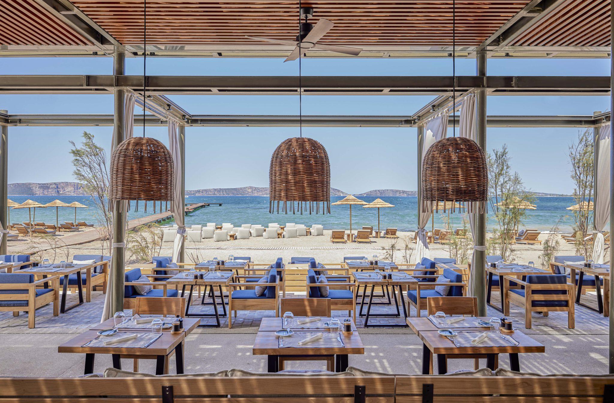 Costa Navarino: Νέα σεζόν με πολιτισμό, αθλητισμό και γαστρονομία ...
