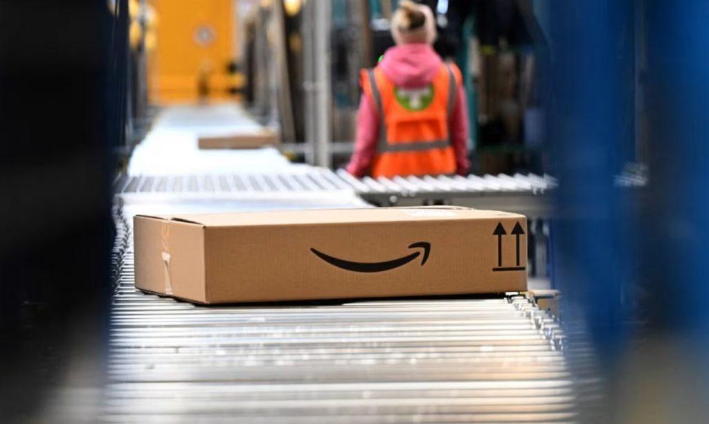 Amazon: Χτύπημα στο retail με νέο mega κατάστημα