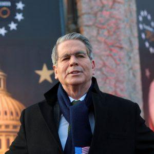 Μπέσεντ: Ο Τραμπ δείχνει στον κόσμο ότι οι ΗΠΑ «επιστρέφουν»