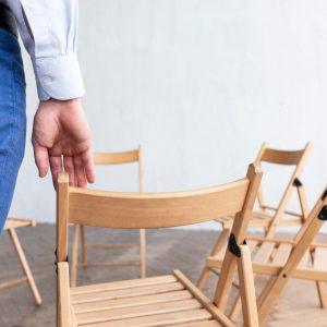 Τραμπ: Αναβάλλει κατά ένα έτος την αύξηση των δασμών σε εισαγόμενα έπιπλα