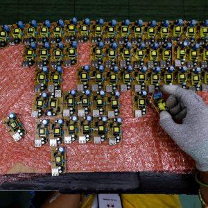 Ινδία: Εγκρίνει έργα ηλεκτρονικών εξαρτημάτων αξίας 4,6 δισ. δολαρίων