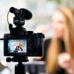 Αμερικανική βίζα: Influencers και OnlyFans κυριαρχούν στις «καλλιτεχνικές» βίζες