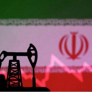Ιράν: Πτώση 3% στις τιμές πετρελαίου μετά τις δηλώσεις Τραμπ