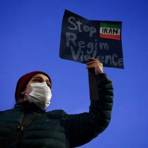 ΓΣΕΕ: Καταδίκη της καταστολής εναντίον του ιρανικού λαού