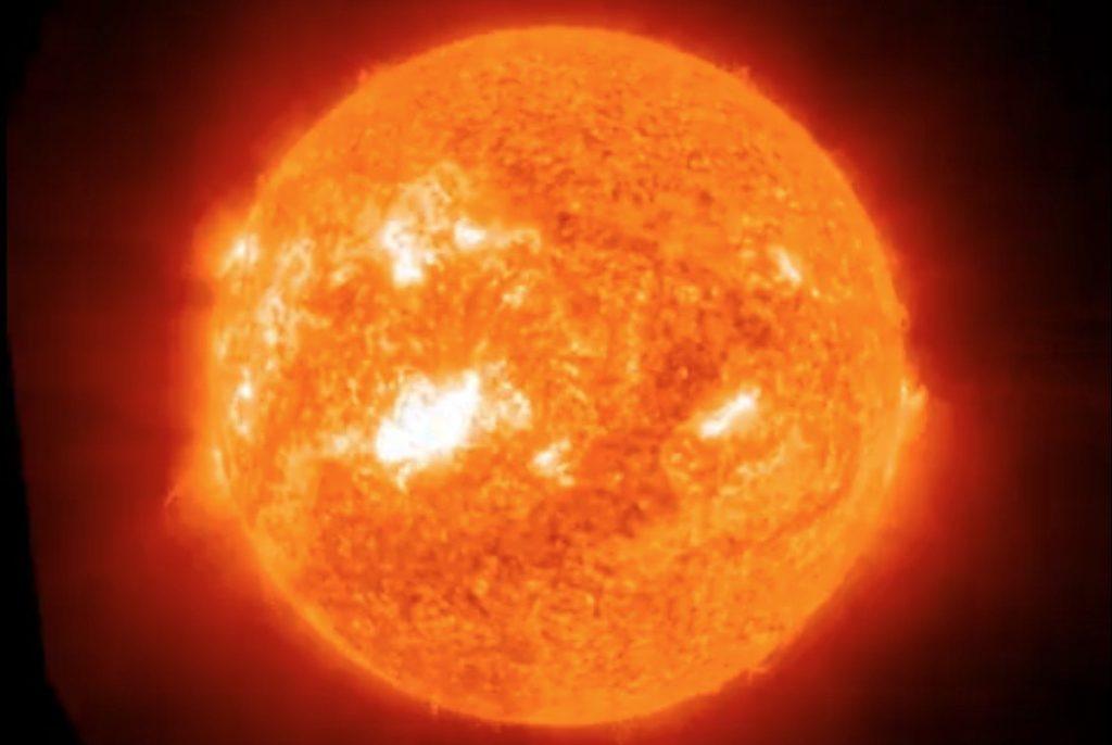 Ισχυρή ηλιακή καταιγίδα πλήττει τη Γη – Τι μπορεί να προκαλέσει