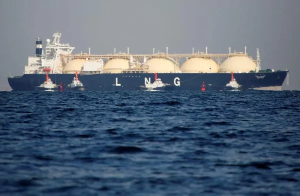 LNG: Γκάζι στις επενδύσεις για σταθμούς και πλοία υγροποιημένου φυσικού αερίου
