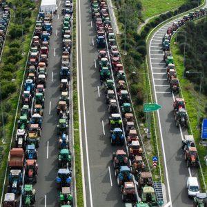 Αγρότες: Στο Μαξίμου η τελευταία πράξη με τους «πρόθυμους»