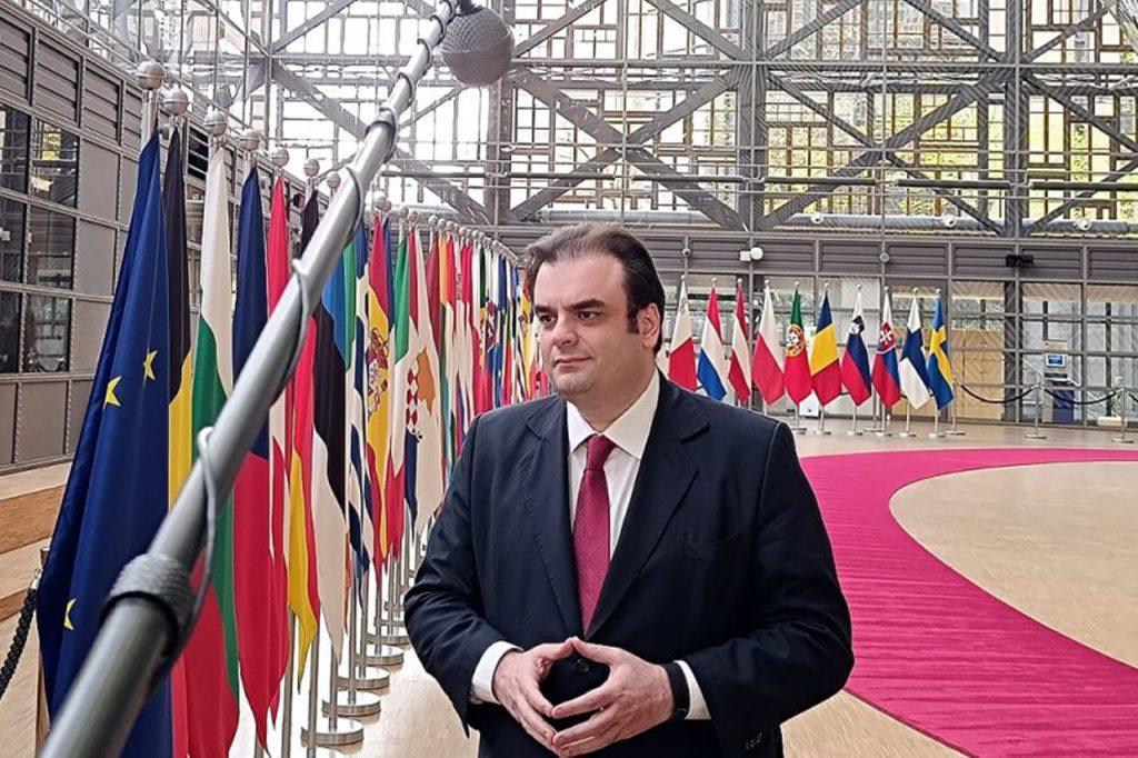 Πιερρακάκης: Να φέρουμε απτά αποτελέσματα και με ταχύτητα