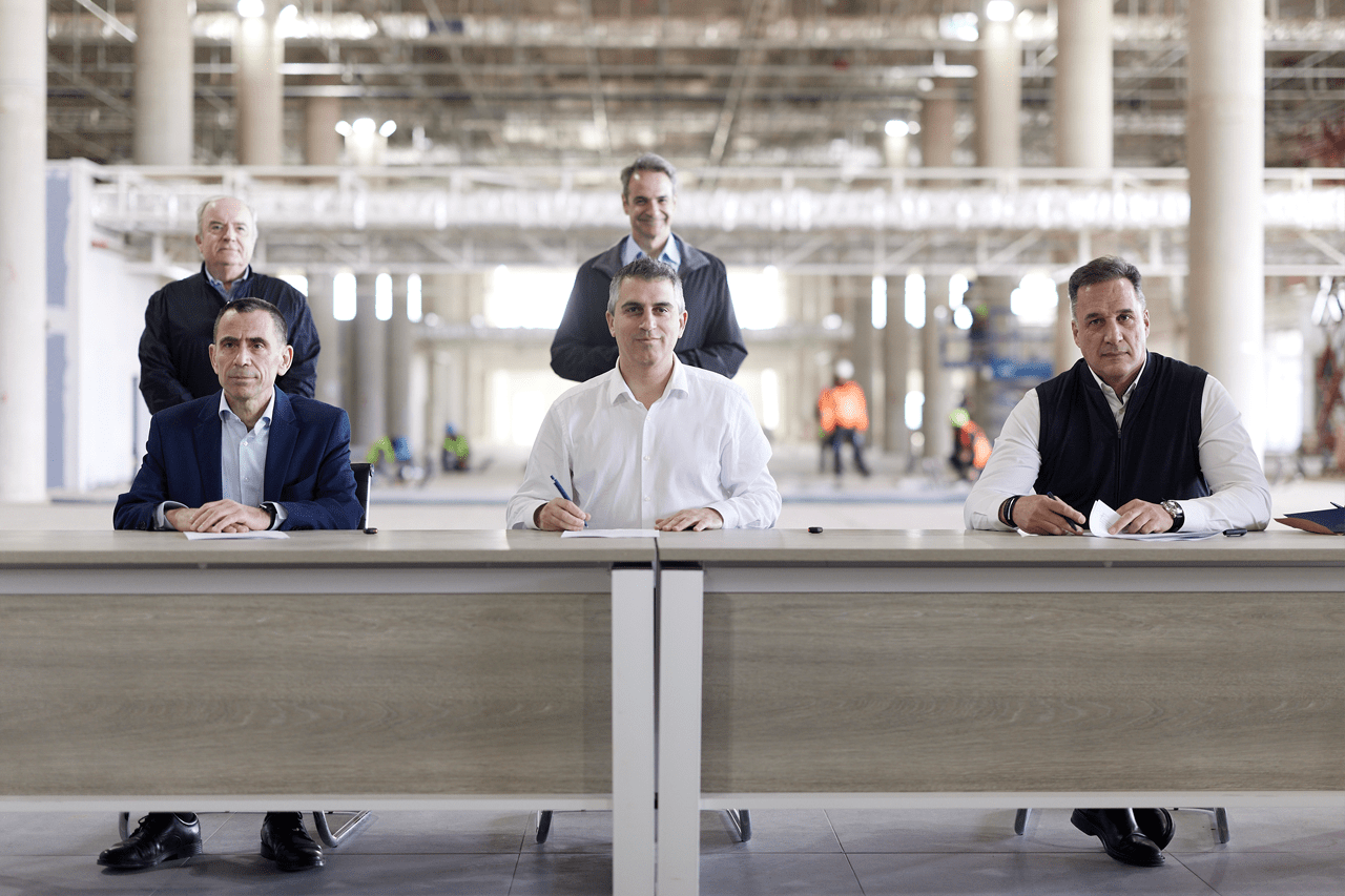 Καστέλι: Υπεγράφη η συμφωνία εξοπλισμού αεροναυτιλίας – Στο 67% το νέο αεροδρόμιο