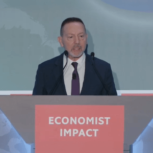 Στουρνάρας: Κανένα περιθώριο εφησυχασμού για το τραπεζικό σύστημα