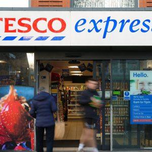 Tesco: Έσπασε τα κοντέρ ο βρετανικός retailer – Τι έκανε τα Χριστούγεννα
