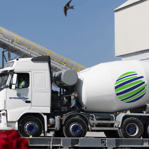 Όμιλος ΤΙΤΑΝ: Συνεργασία με CURA για τη δοκιμή τεχνολογίας τσιμέντου μειωμένου άνθρακα