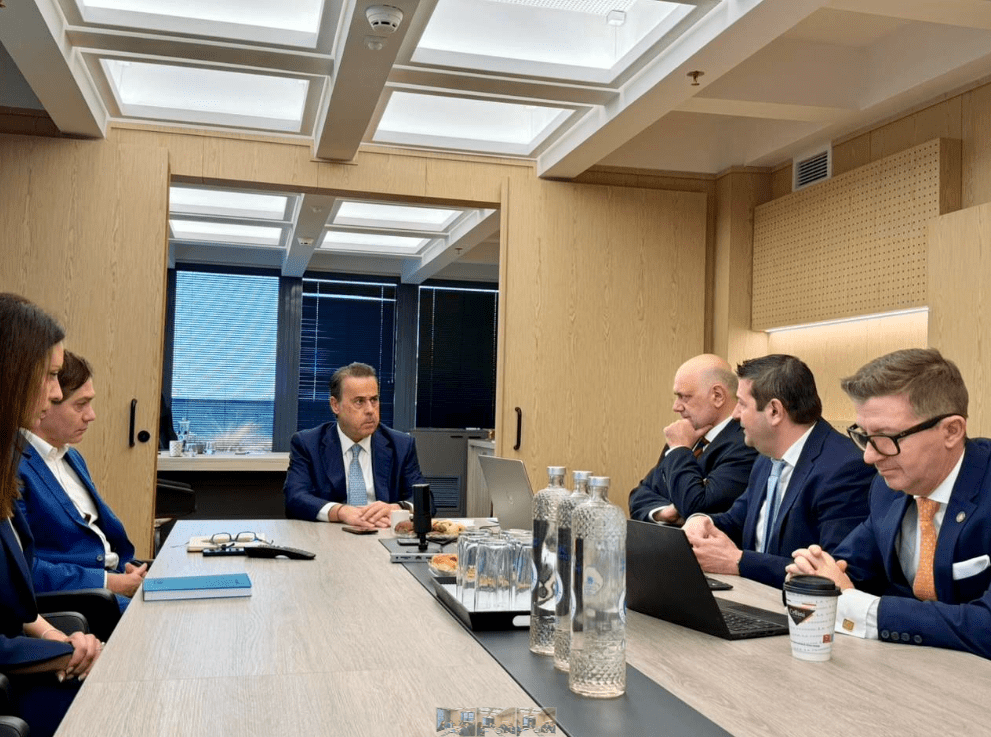 Παπασταύρου: Συνάντηση με τη διοίκηση της ΕΥΑΘ – Τι συζητήθηκε